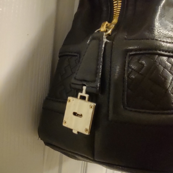 L.A.M.B. - Picture 10 of 16